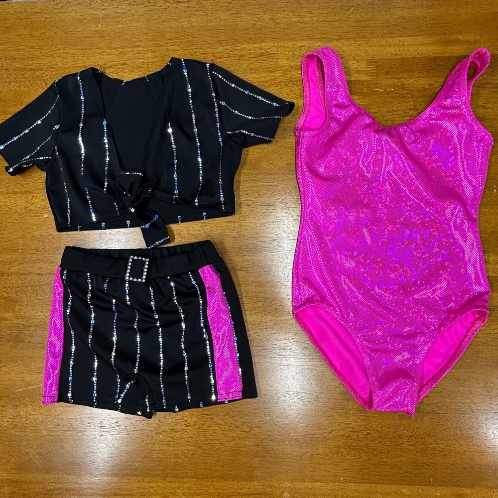 Medium Costume Gallery Girls Pink Metallic Leotard Black Sequin 3pc Dance Set